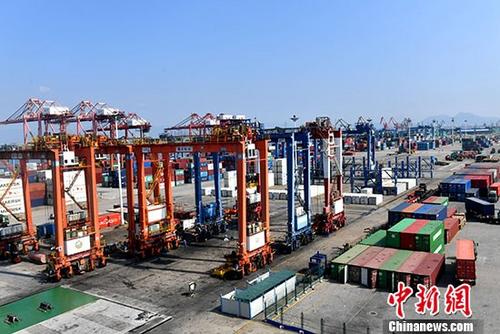 ͼװͷ <a target='_blank' href='http://www.chinanews.com/'></a>  