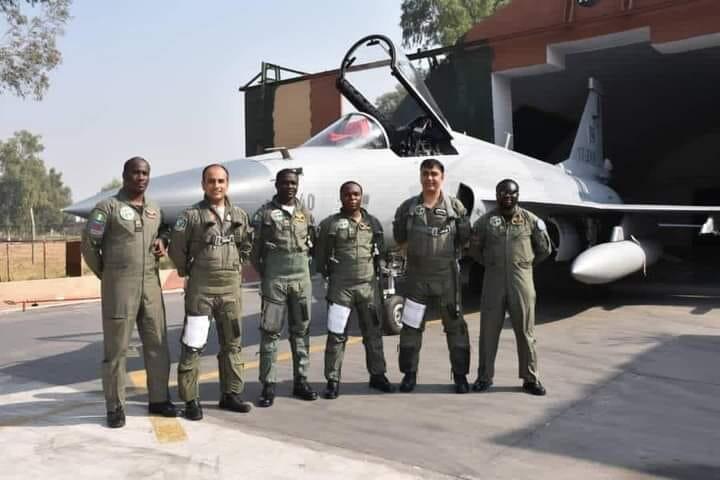 �ͻ�˹̹�����JF-17ս����