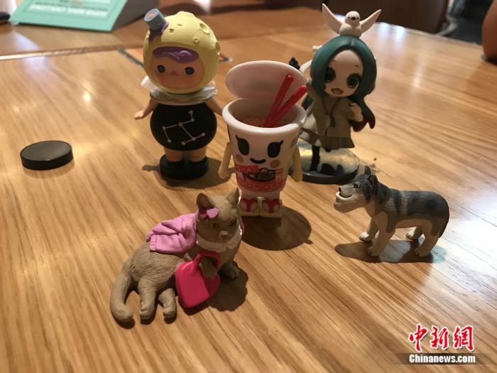 ��������Ůʿ�����ä�С� ��ɺɺ ��