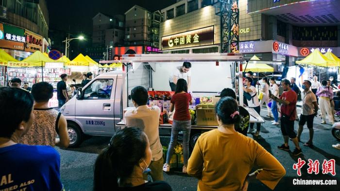 ����̯�񳵡���ҹ������Χ�ۡ�����ͨ�����⹩ͼ��