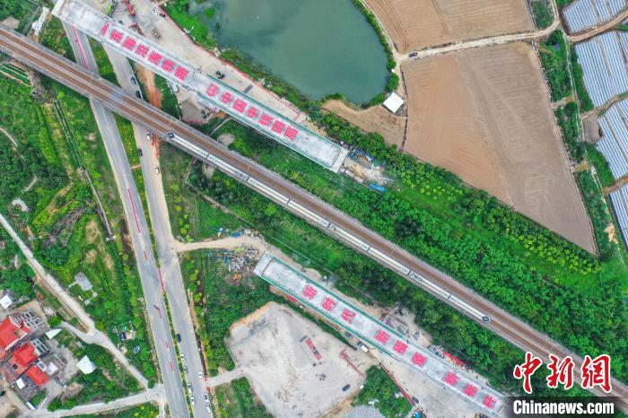 ͼΪת��ǰ���½�������·��Ϫ�ش��� ���� ��