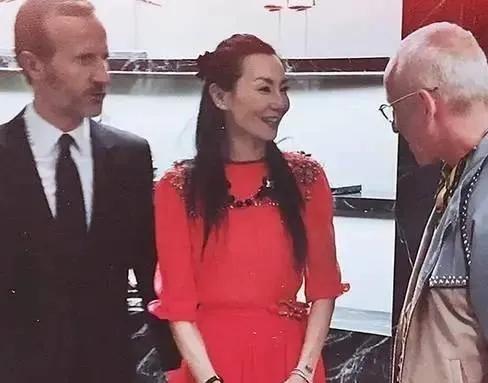 56������������ع⾪�����ˣ�9�ο̹���ʷ�����й�������