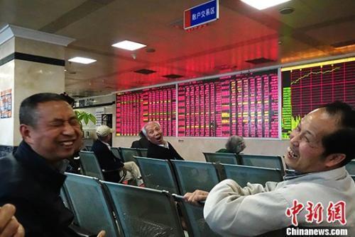 ����ͼ��ĳ֤ȯ��˾���״����ڵĹ��� <a target='_blank' href='http://www.chinanews.com/'>������</a>���� ���ҿ� ��
