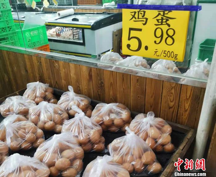 ������������ĳ���м����۸� <a target='_blank' href='http://www.chinanews.com/' >������</a>���� л�չ� ��