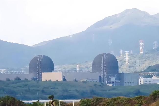 ֣���Ĵ��д���̨��������ѡ�� ��ƽ·�߳���ʵ�д�